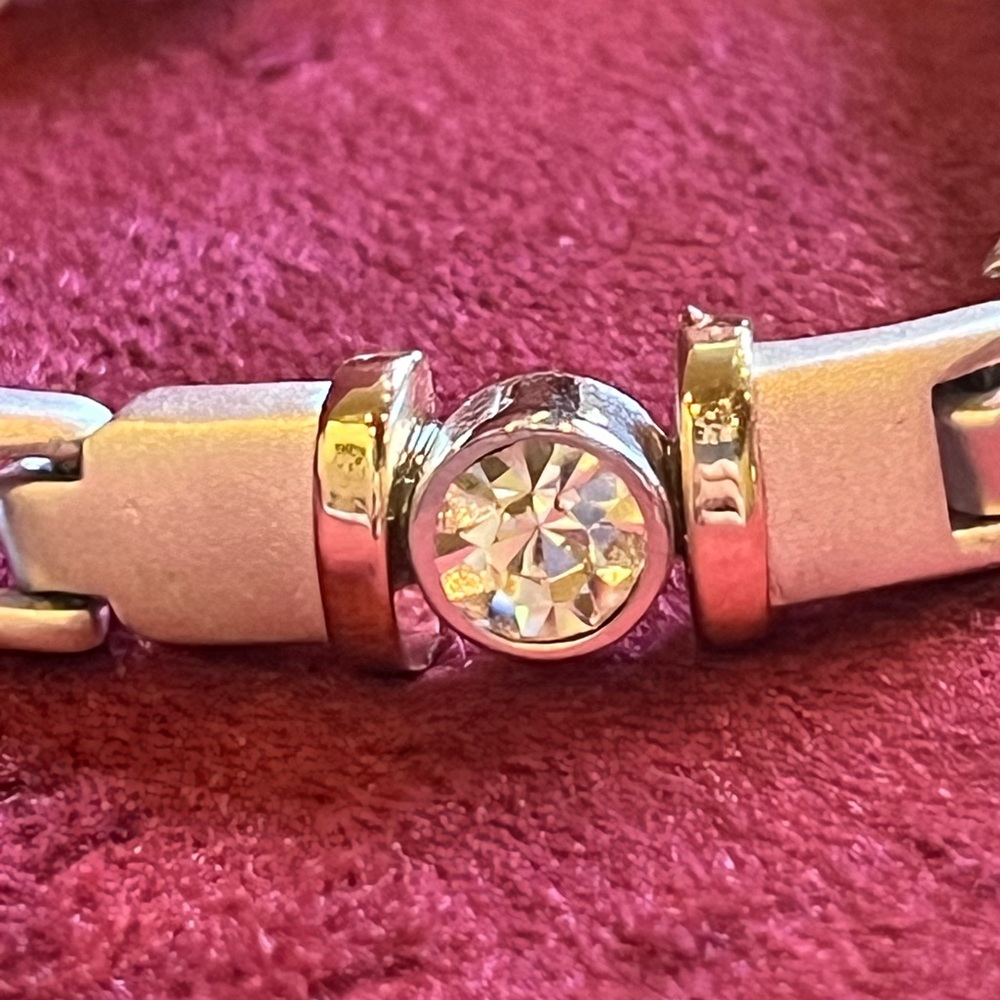 Ellen Kiam's Empire Collection.